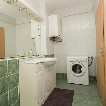 327 - Balaton-parti 2 Szobas Apartman *