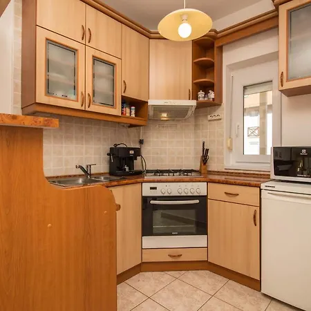 327 - Balaton-parti 2 Szobas Apartman Balatonoszod